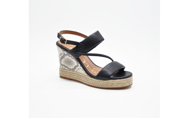 2112-F1 Black