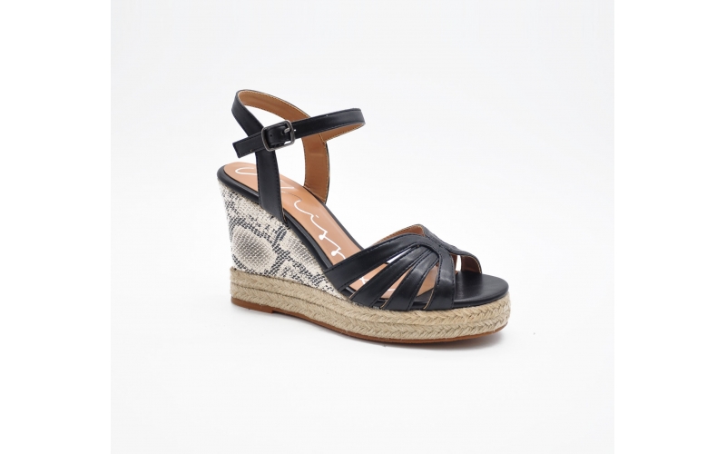 2112-F5 Black