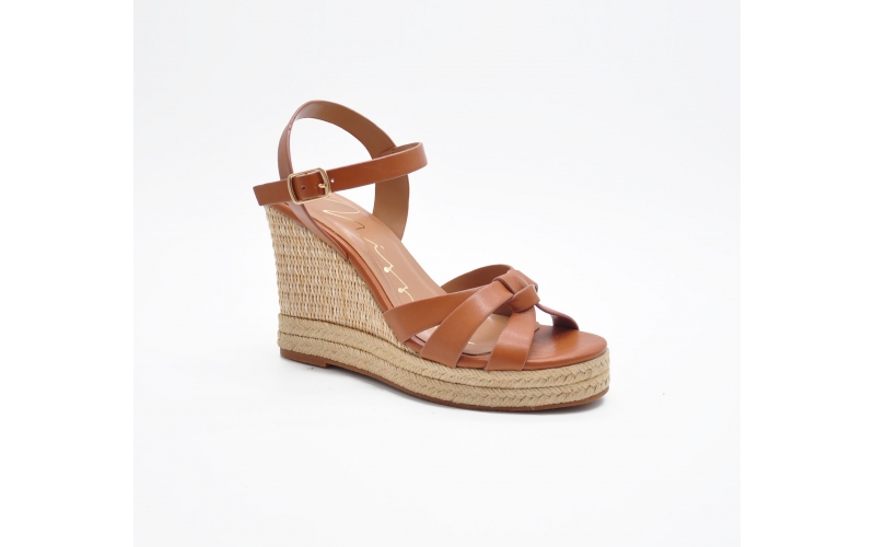 2112-F7 Brown