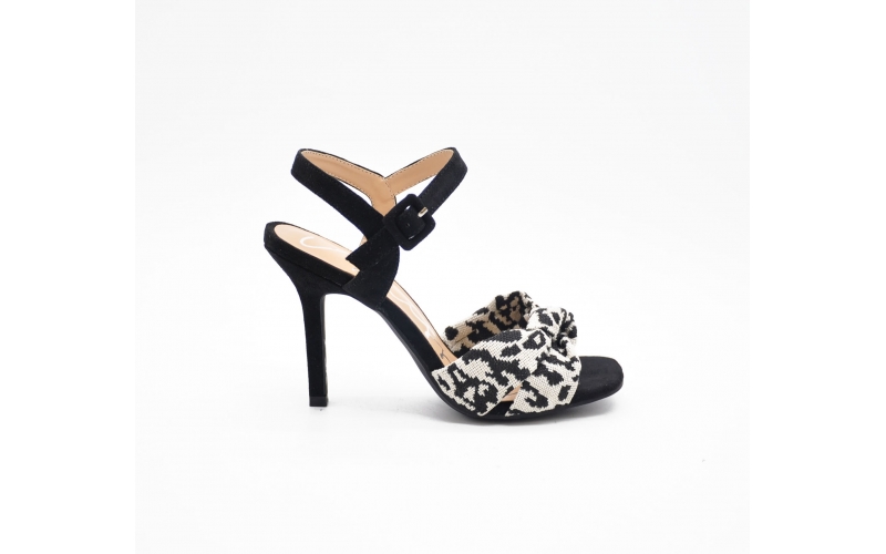 3493A-F37 Black