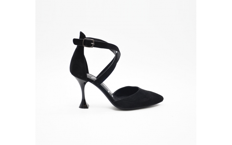 20924-F17 Black