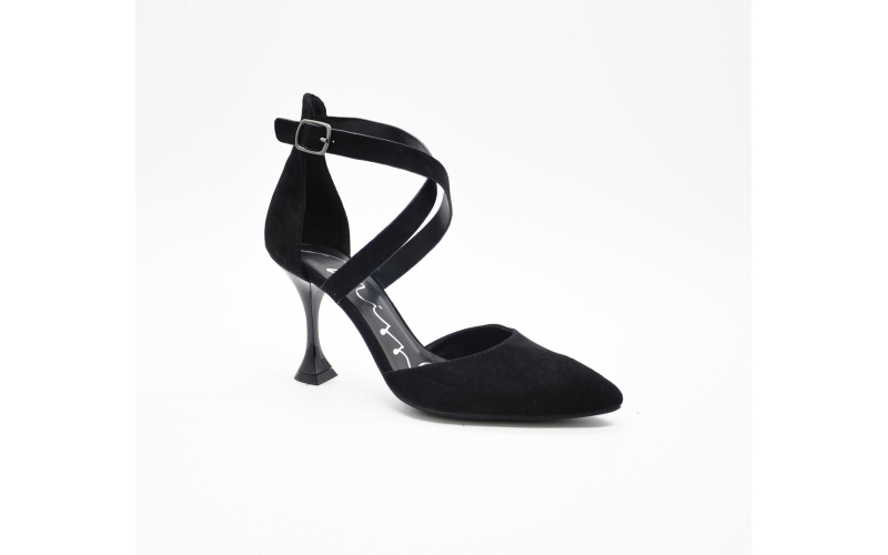 20924-F17 Black