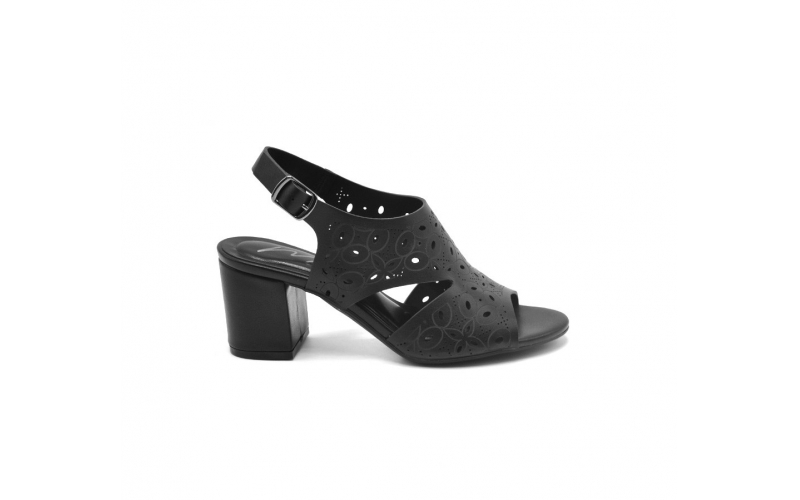 3047-F136 Black